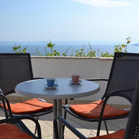 Ctma229/ Holiday House With A Large Private Pool Makarska